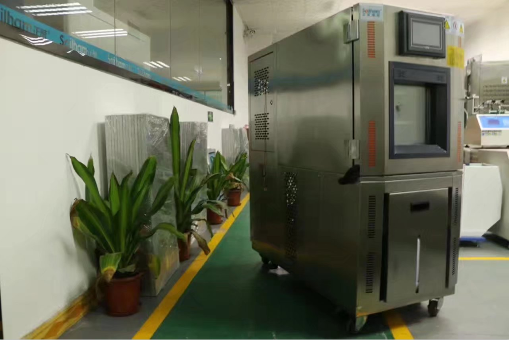 負(fù)70度不銹鋼立式恒溫恒濕試驗(yàn)箱圖片