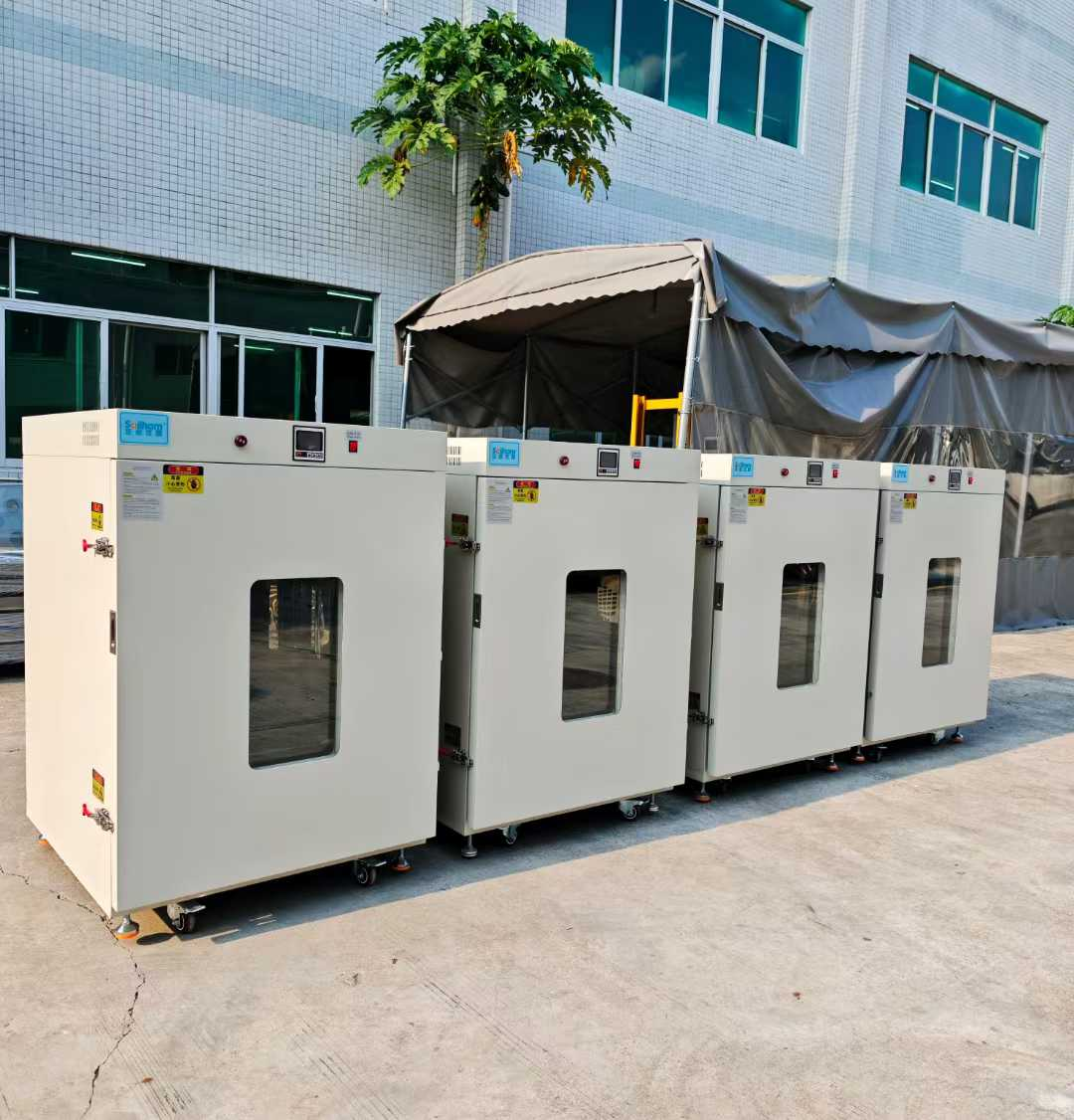 (640L高溫試驗(yàn)箱(300℃)) (640L高溫試驗(yàn)箱(300℃))